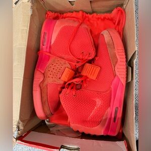 Nike Air Yeezy 2 SP Red October 2014 - Size 9.5